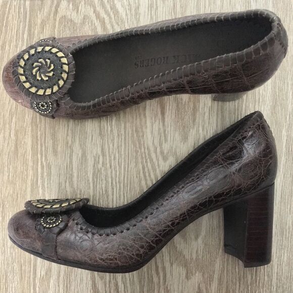 FREE with $20 purchase — Jack Rogers Marlo Brown Leather Gold Hardware - Picture 1 of 5